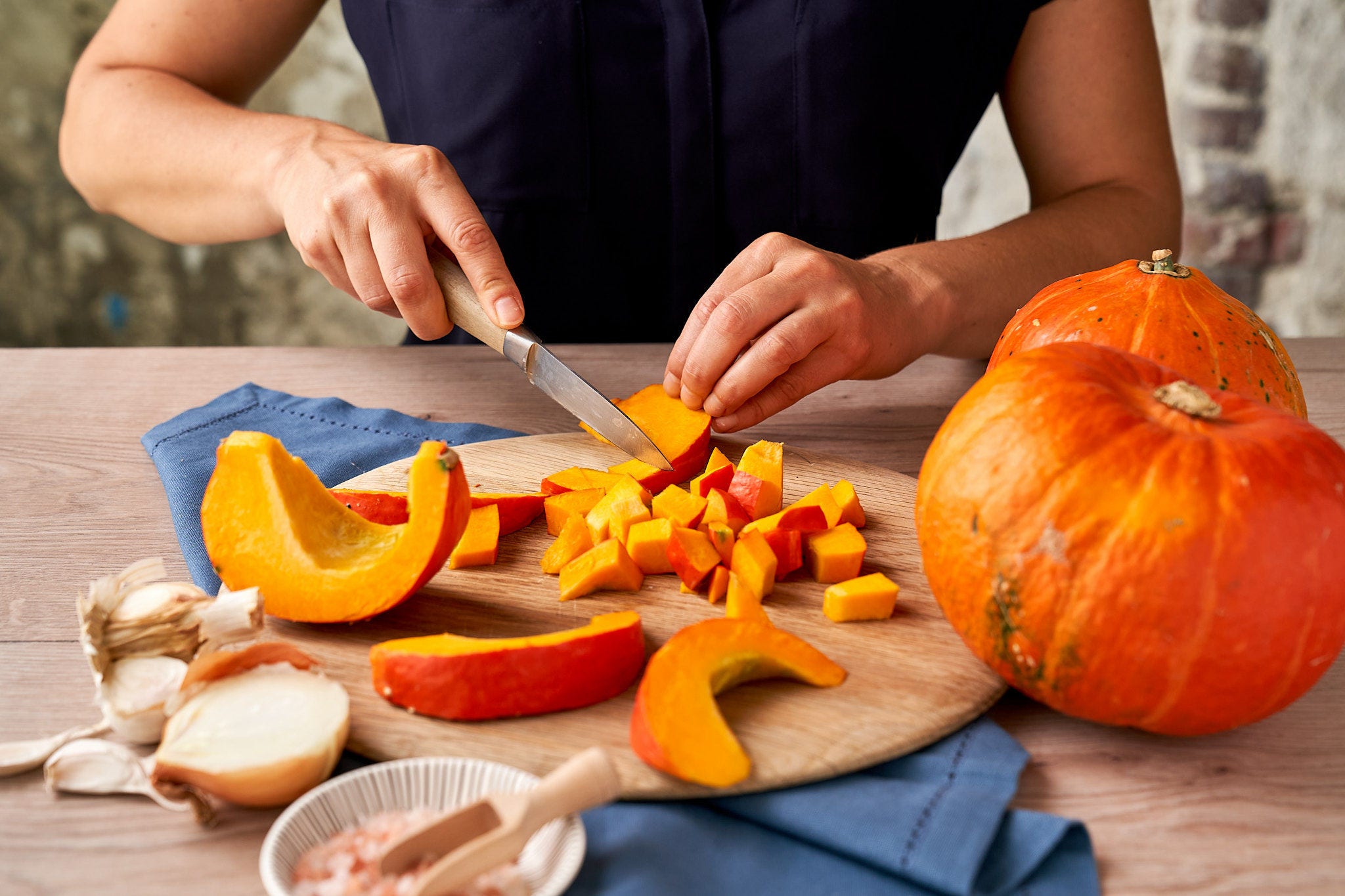 Pumpasoppa med en twist – höstig, krämig och raffinerat kryddad