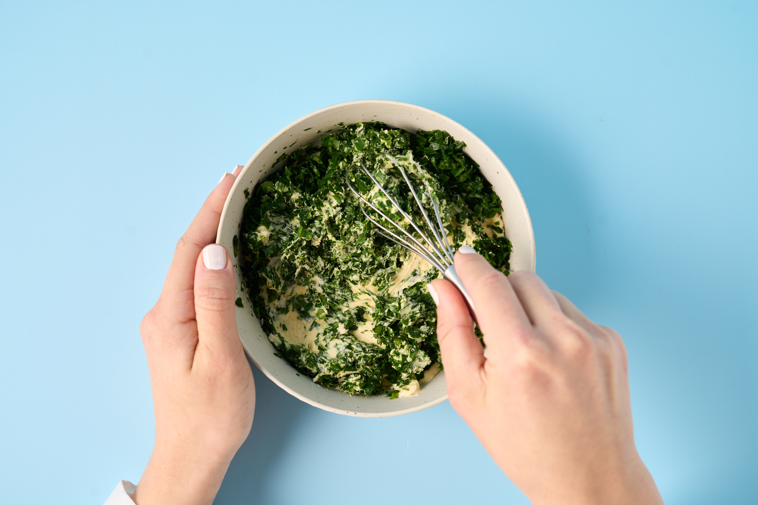 Frysa vitlökssmör: så att det håller det sig fräscht längre!