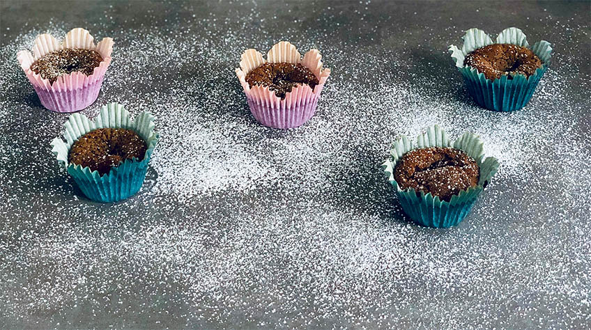 Kladdmuffins med chokladsmak – ett recept för ren och skär chokladnjutning