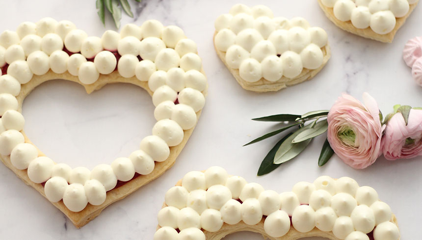 Nummertårta i form av ett hjärta: ett hjärtegott recept