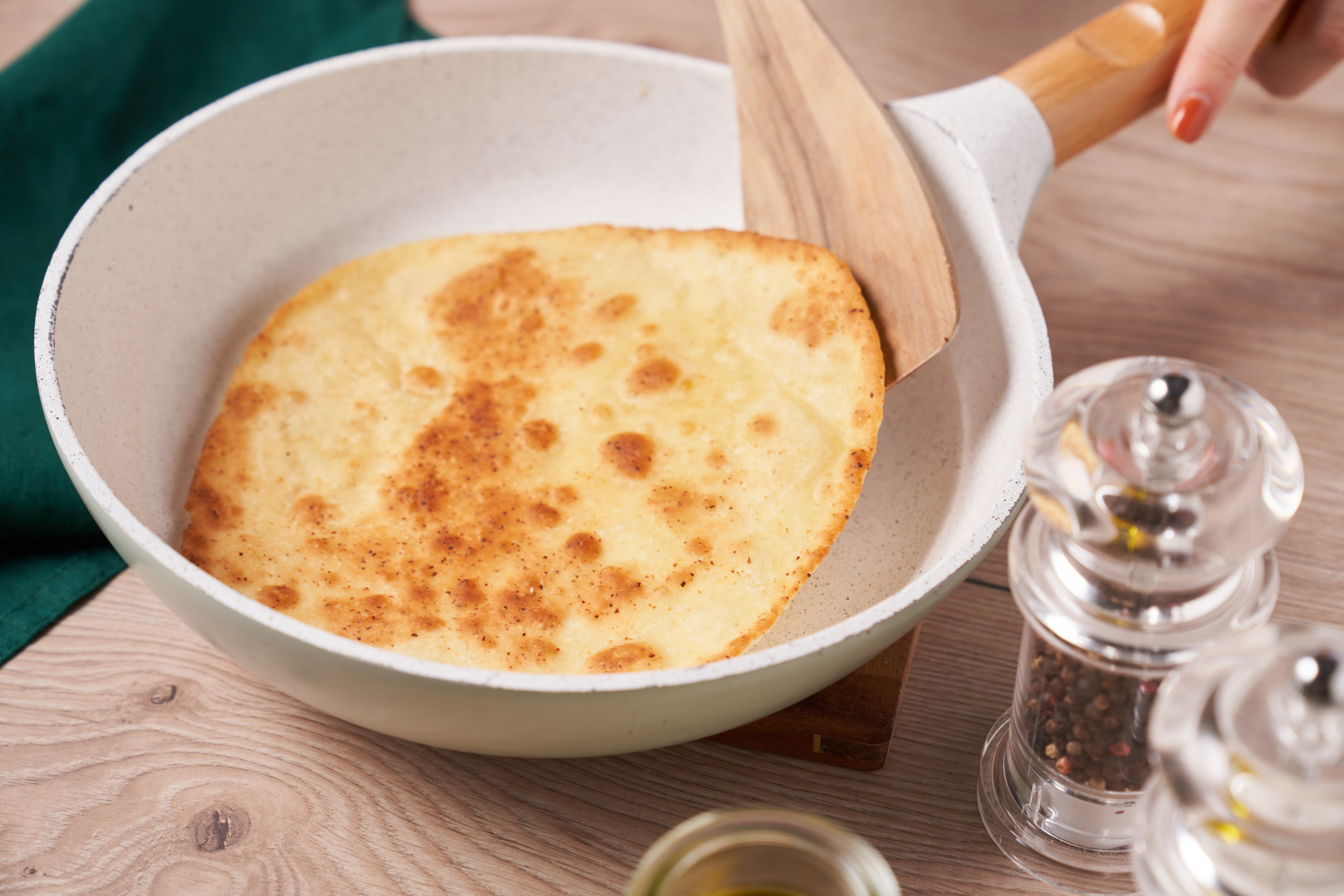 Pizza ur stekpannan – krispig njutning utan ugn