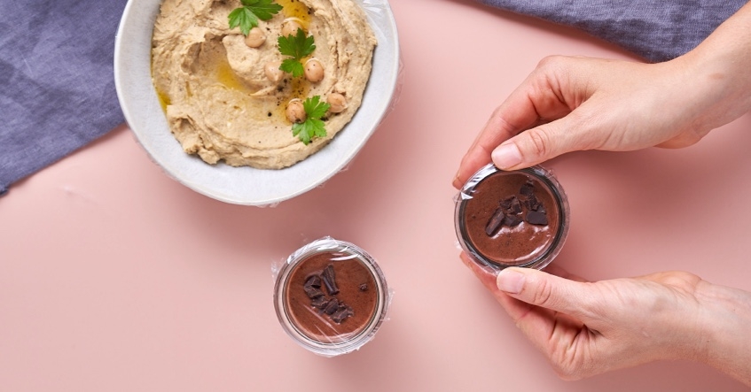 Krämig vegansk chokladmousse på kikärter och aquafaba